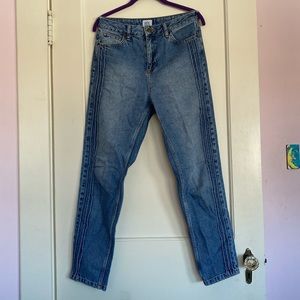 high rise mom jeans with side seam detail